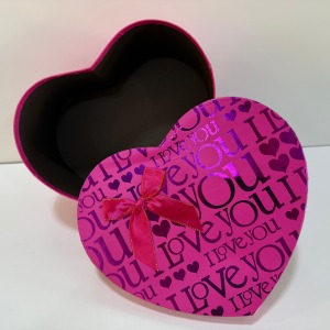 Kalpli Hediye Kutusu – I Love You Desenli Pembe Kutu
